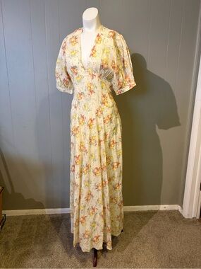 NWT Doen Small Cream Floral & Fruit Dress Print Dress withTassel Tag